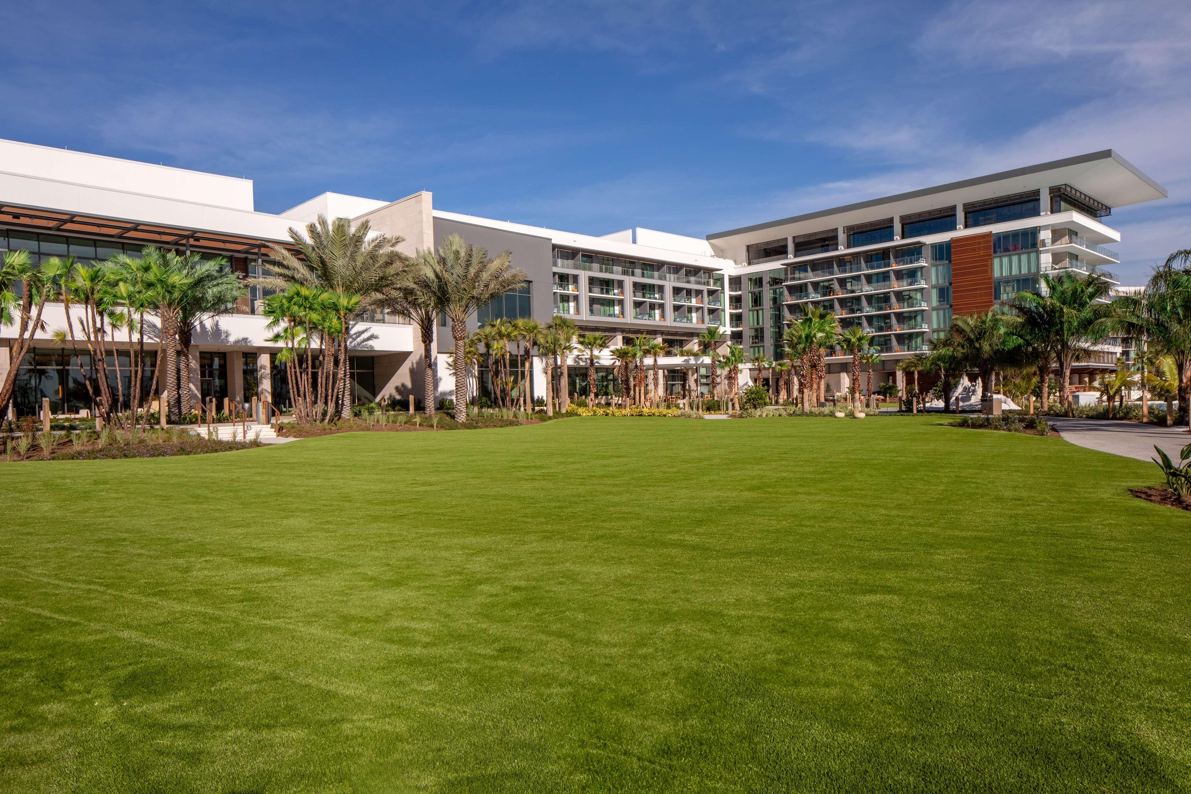 Conrad Orlando Hotel Екстериор снимка