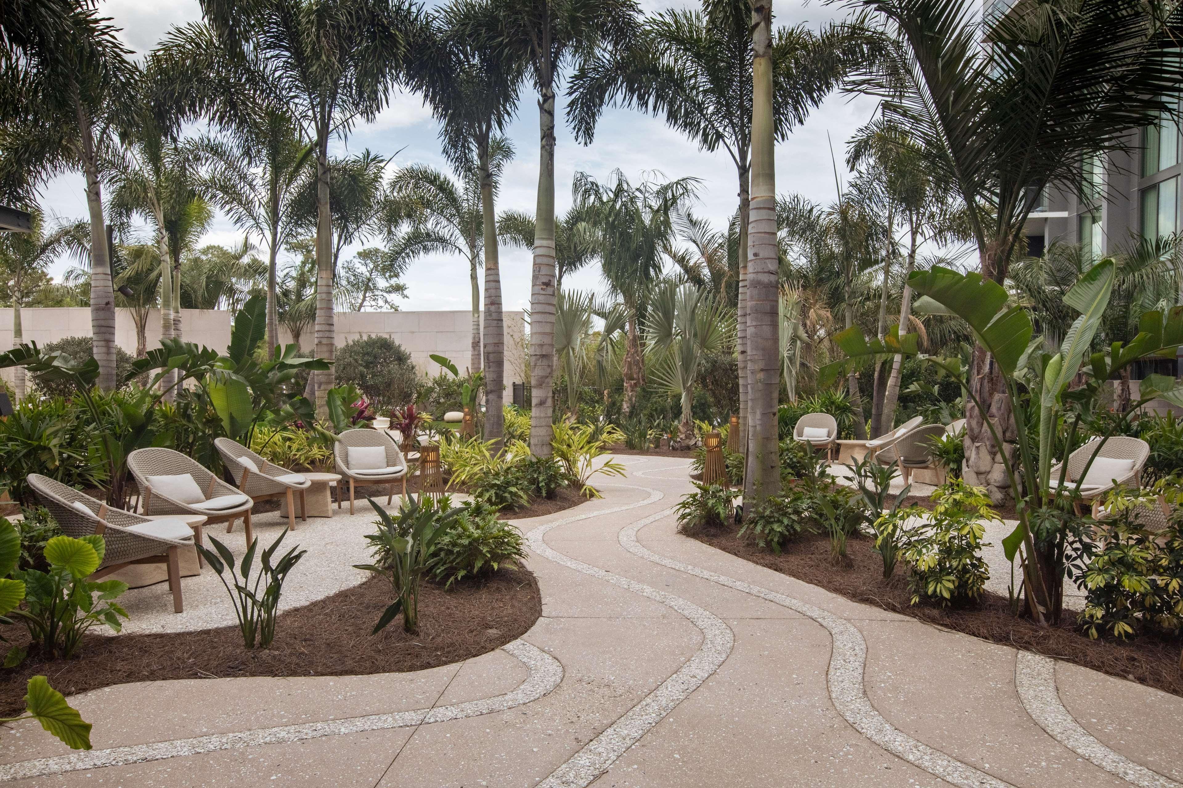 Conrad Orlando Hotel Екстериор снимка