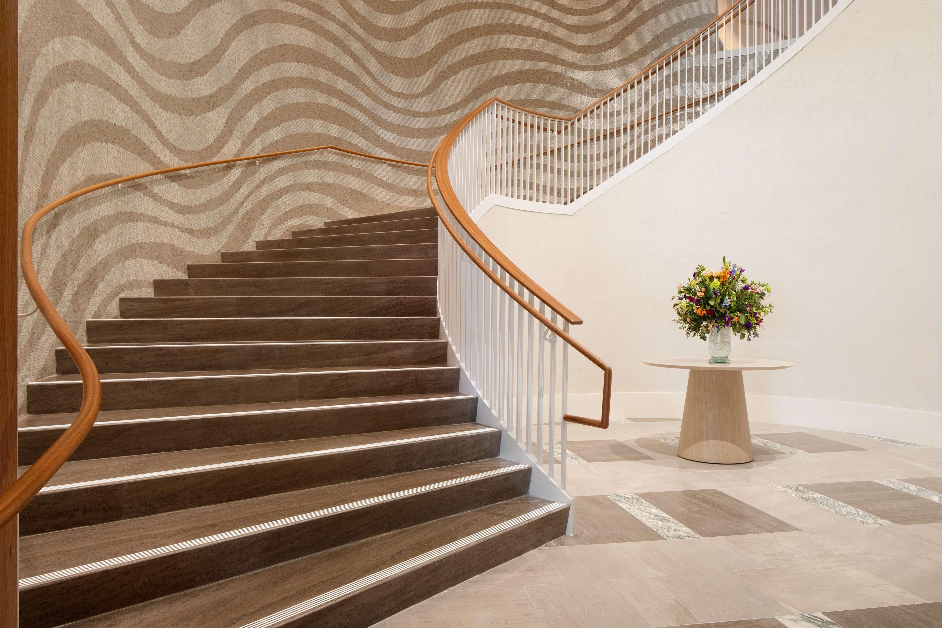 Conrad Orlando Hotel Екстериор снимка